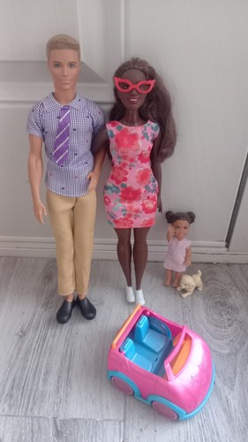 Barbie dolls bundle - dolls, ken